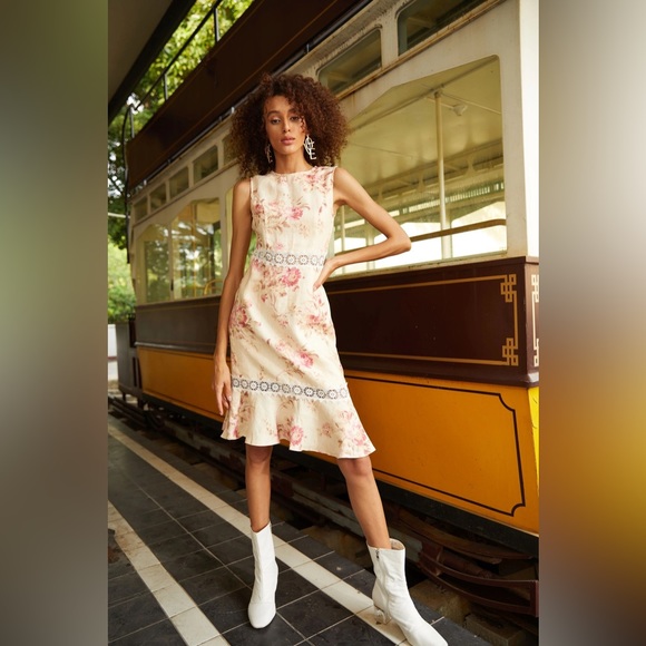 Dresses & Skirts - JULIA FLORAL MIDI DRESS (FIANL SALE)